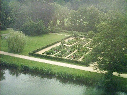 Skulpturenpark und Krutergarten